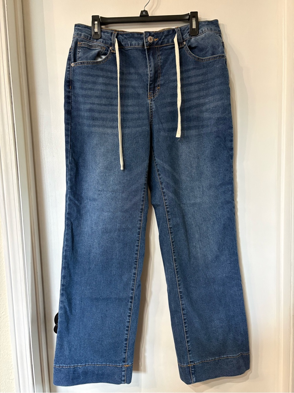 Women's Straight Leg Jeans in Classic Indigo